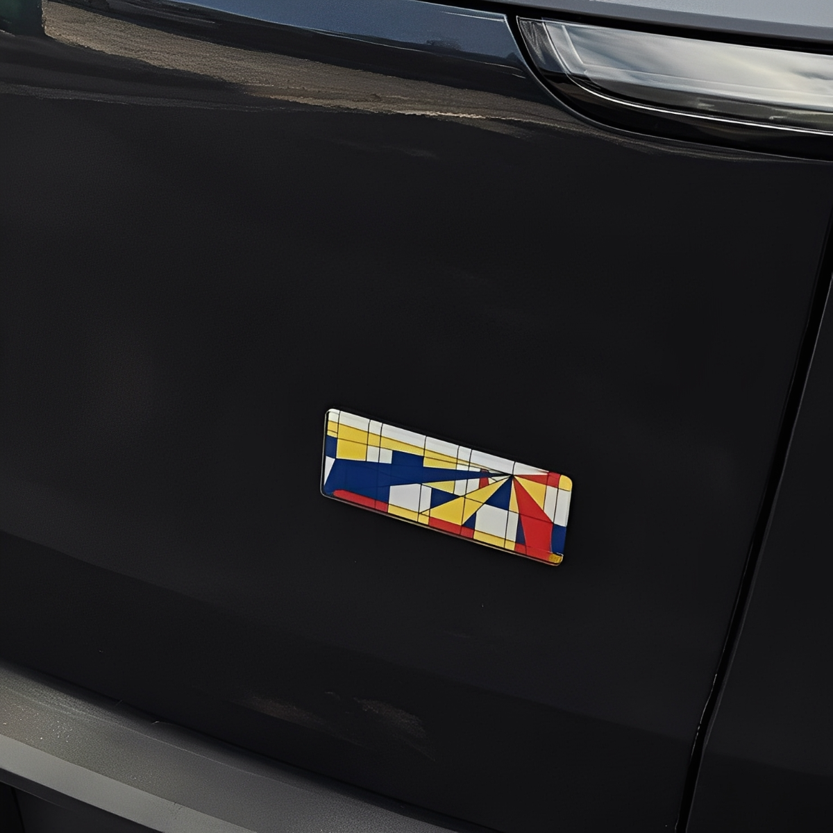 Tesla plaid badge